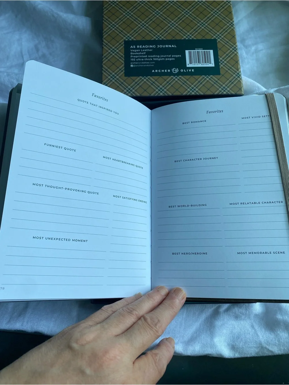 NIB Archer & Olive Forest Findings Book Reading Journal - Metallic Gold Booktok